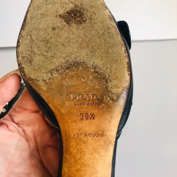 Prada Dark Navy d’Orsay - Picture 3 of 3